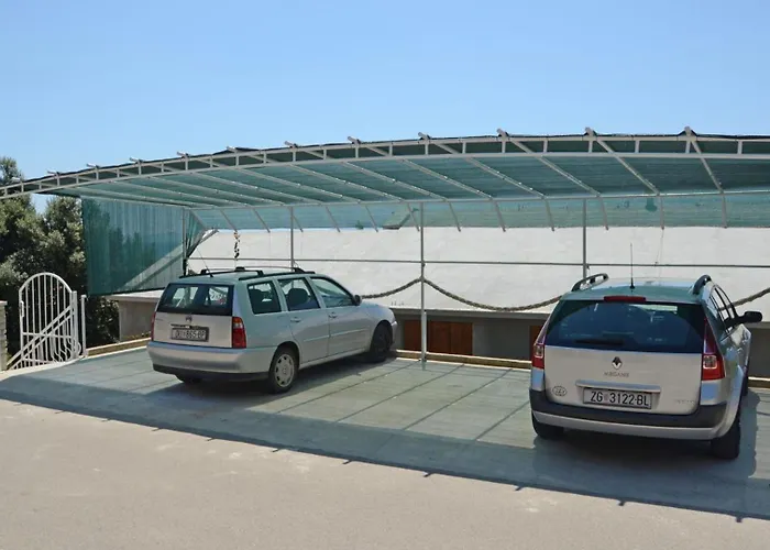 Vila Waterfront House Kata By Guide *